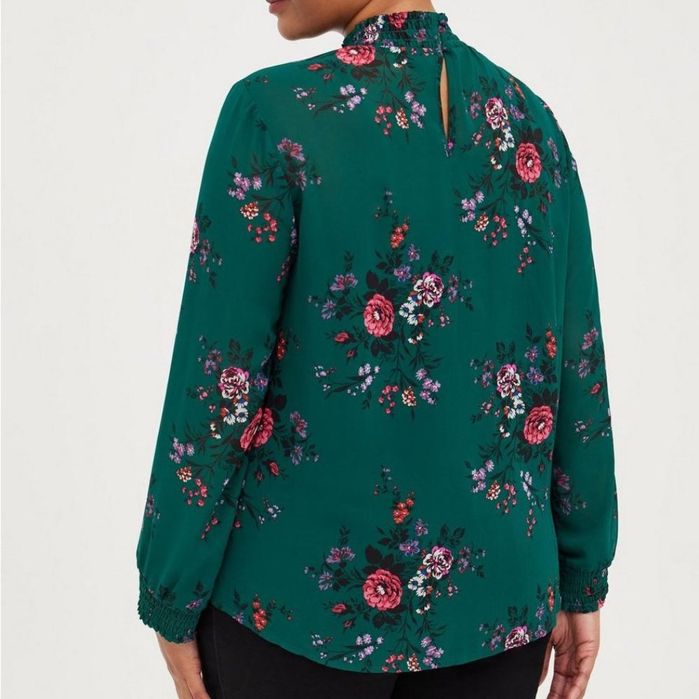Torrid Chiffon Smocked Mock Neck Floral Blouse Top Green - Picture 2 of 11